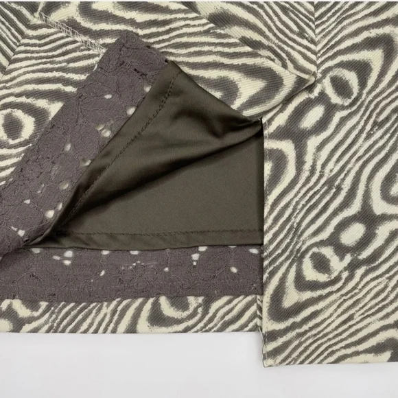 Anthropologie By Postmark Brown Cream Wood Grain Straight Print Pencil Skirt 8 - Picture 5 of 7